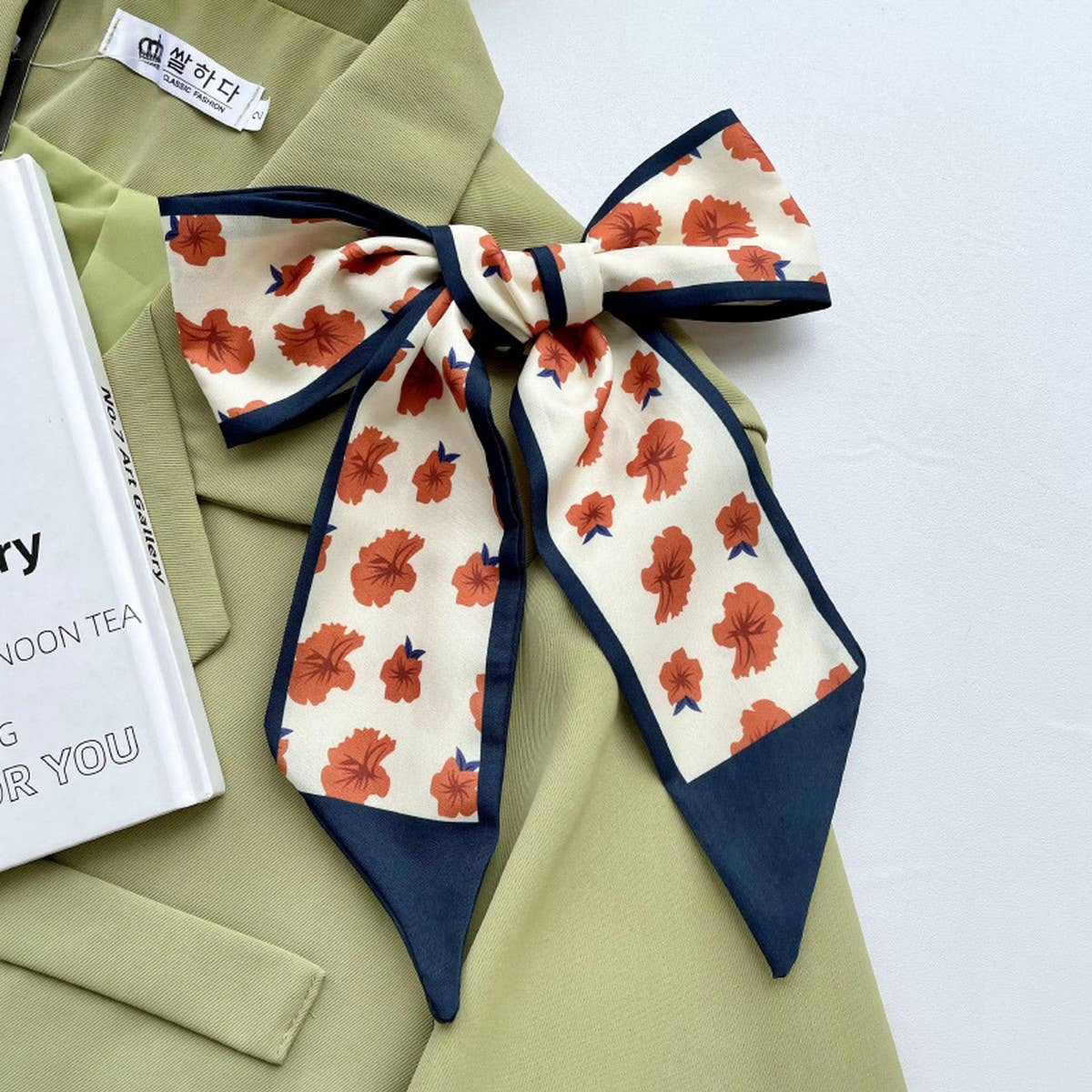 Twilly NARROW AND LONG FLOWER SCARf=F