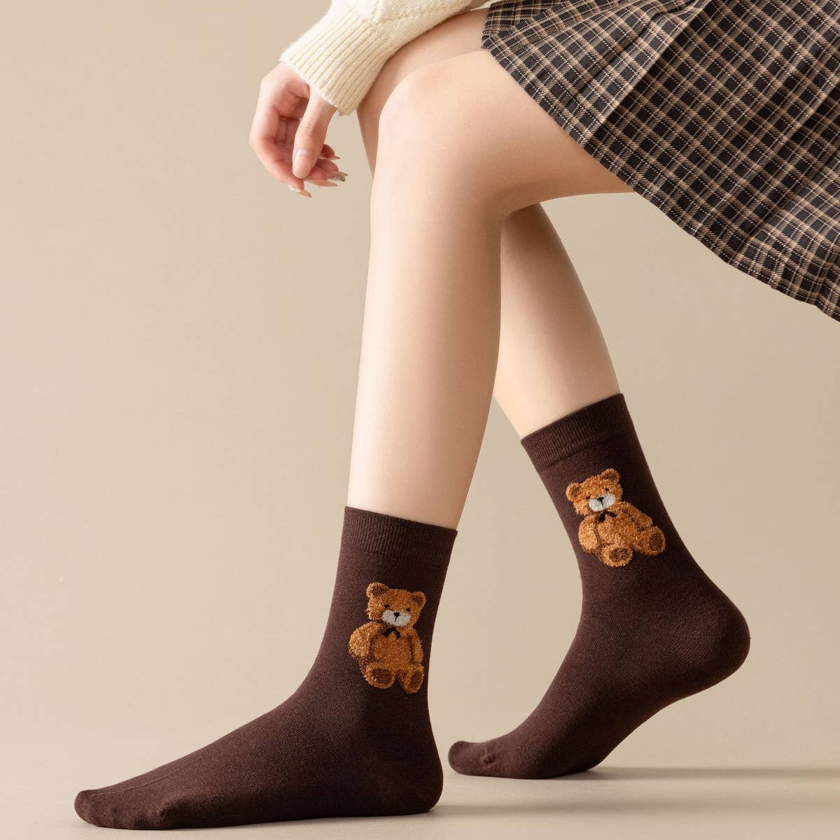 Cute Simple Brown Bear Pattern Crew Socks